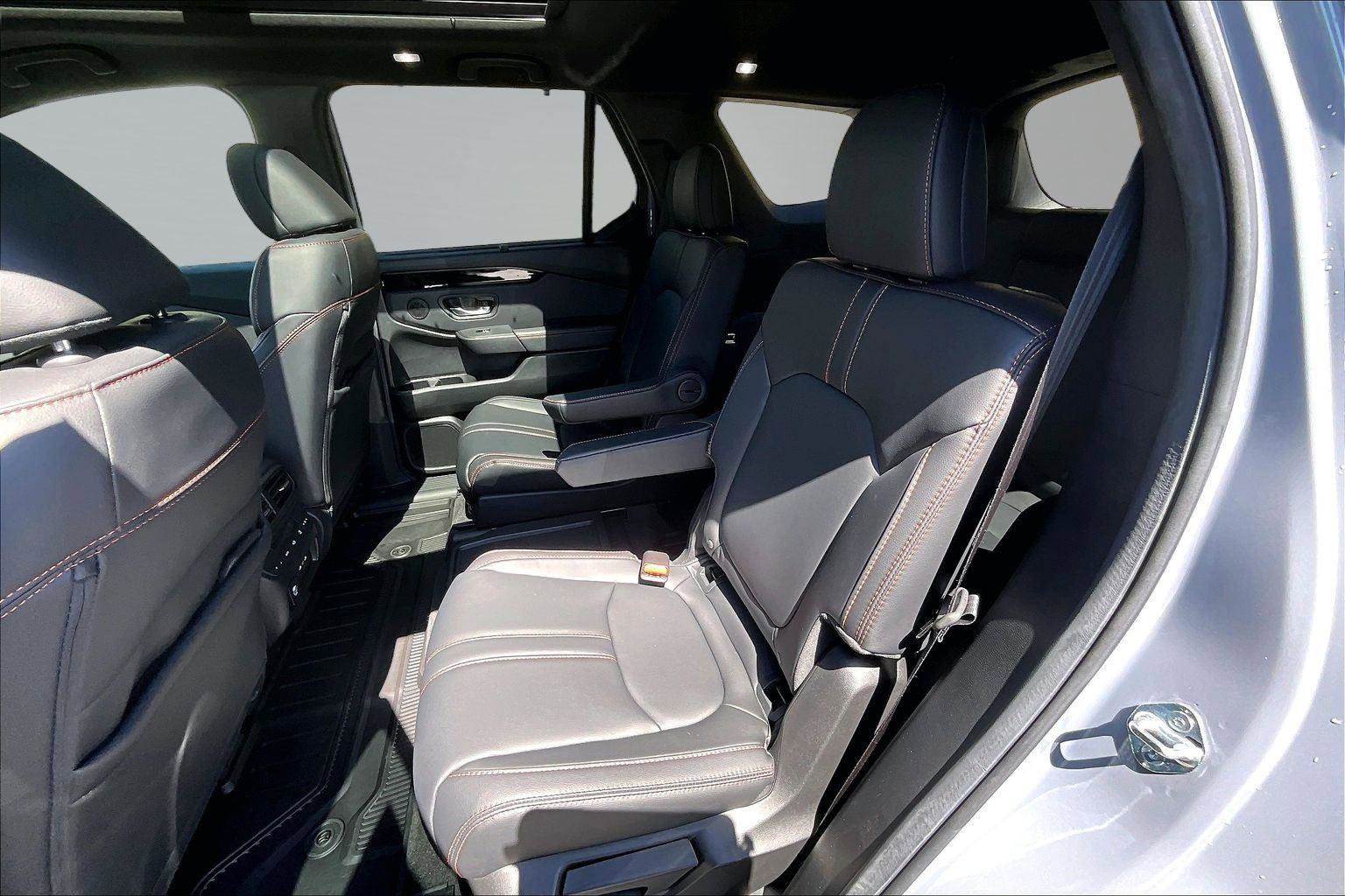 Used 2025 Honda Pilot TrailSport image 27