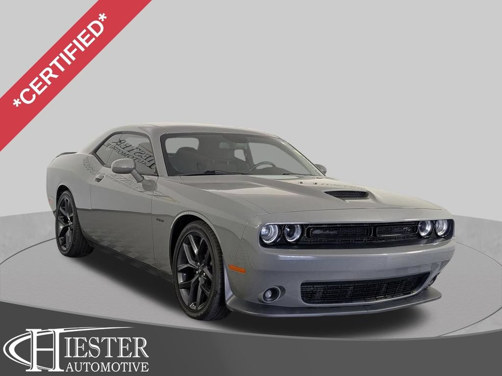 Used 2019 Dodge Challenger R/T w/ Blacktop Package RWD image 1