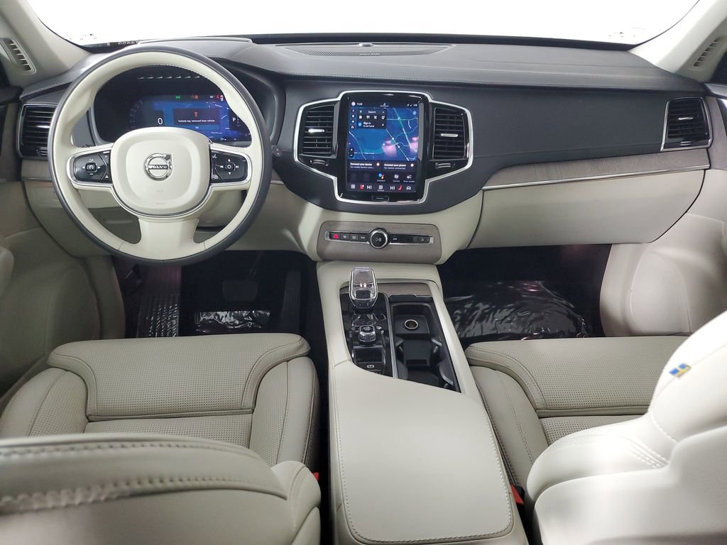 Certified 2024 Volvo XC90 B6 Ultimate w/ Protection Package Premier image 18