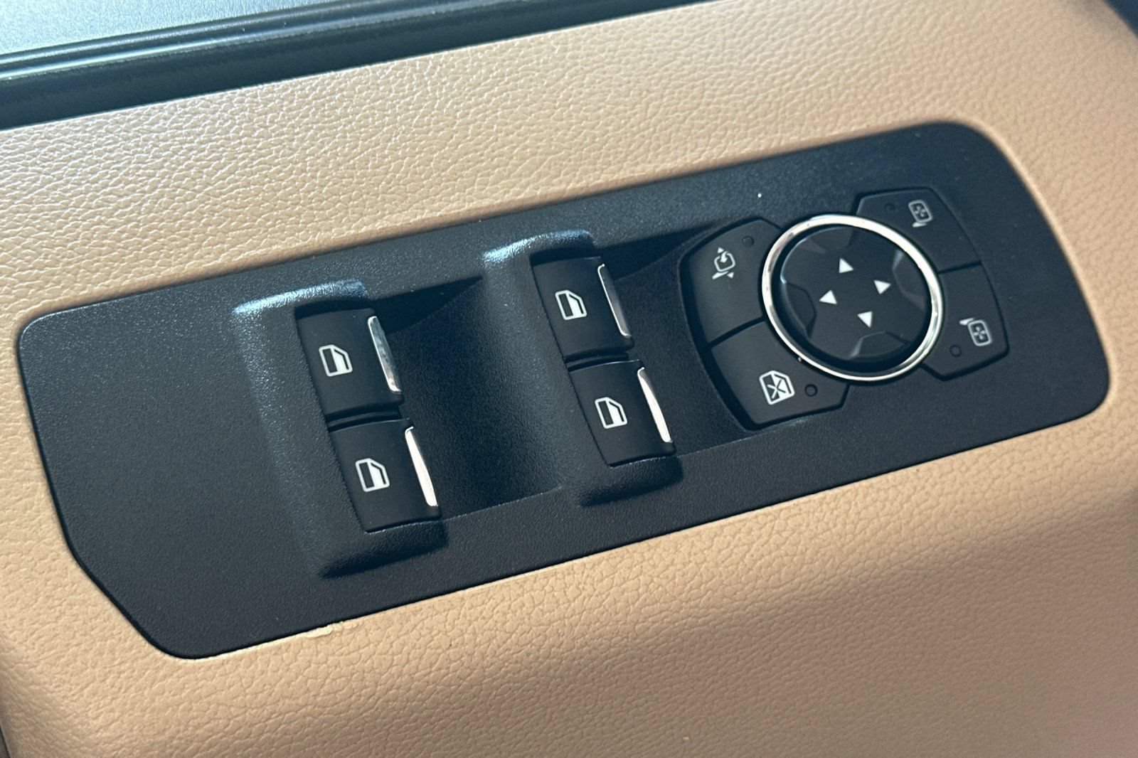 Used 2019 Ford F150 4x4 SuperCrew image 11