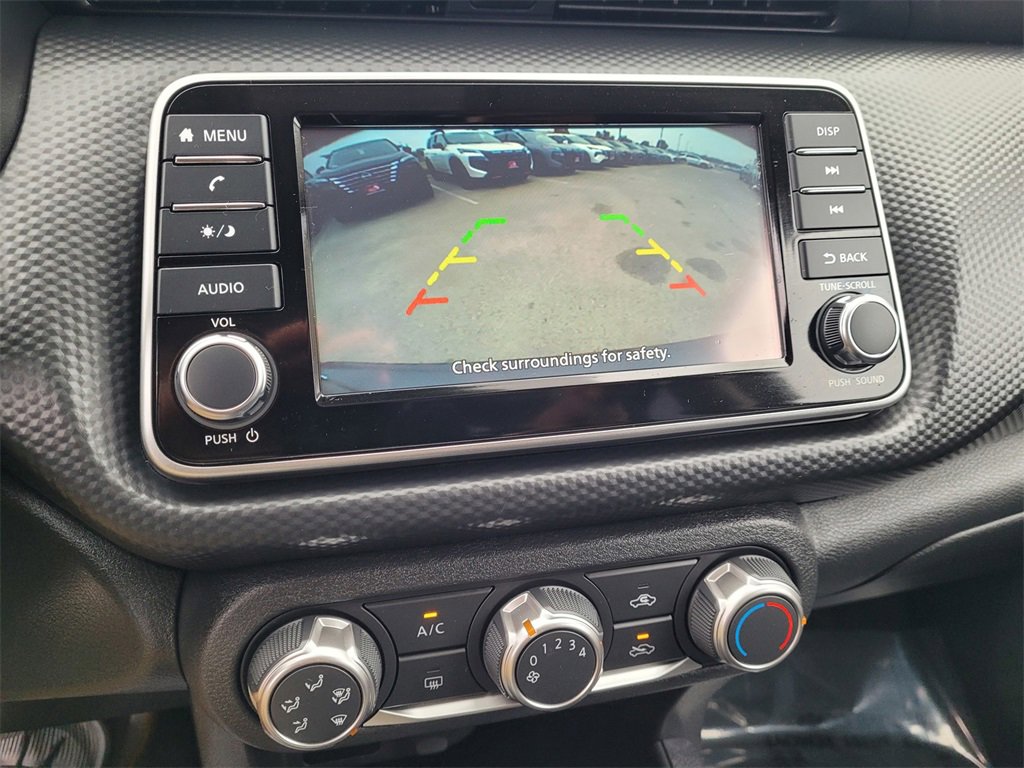 New 2025 Nissan Kicks Play S image 9