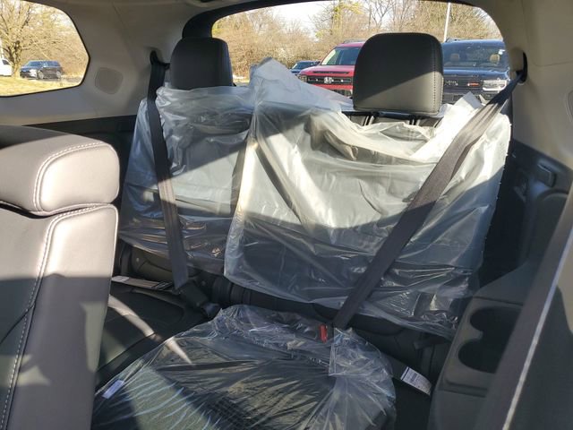 New 2025 Honda Pilot Touring image 41