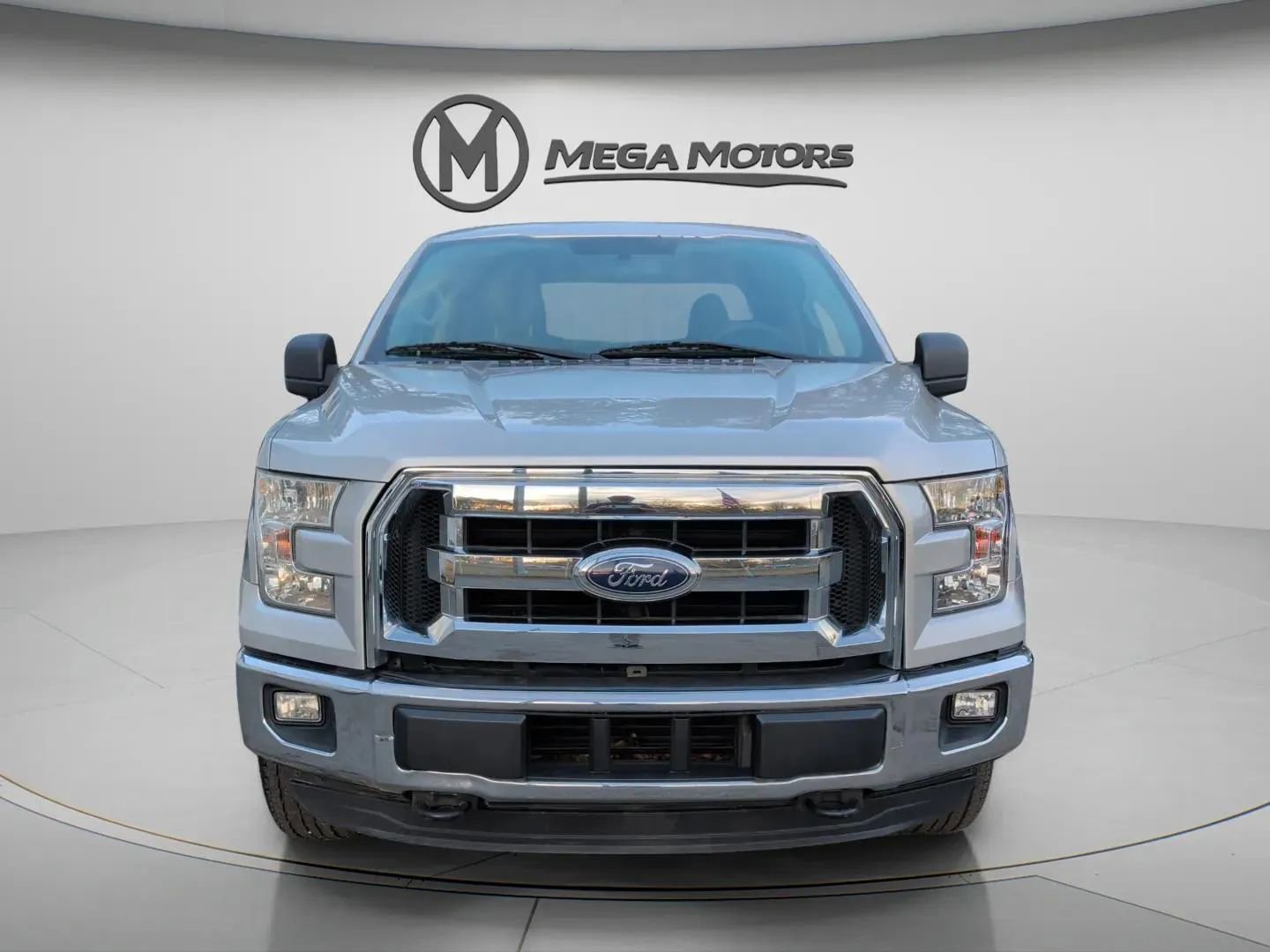 Used 2015 Ford F150 XLT AWD/4WD image 12