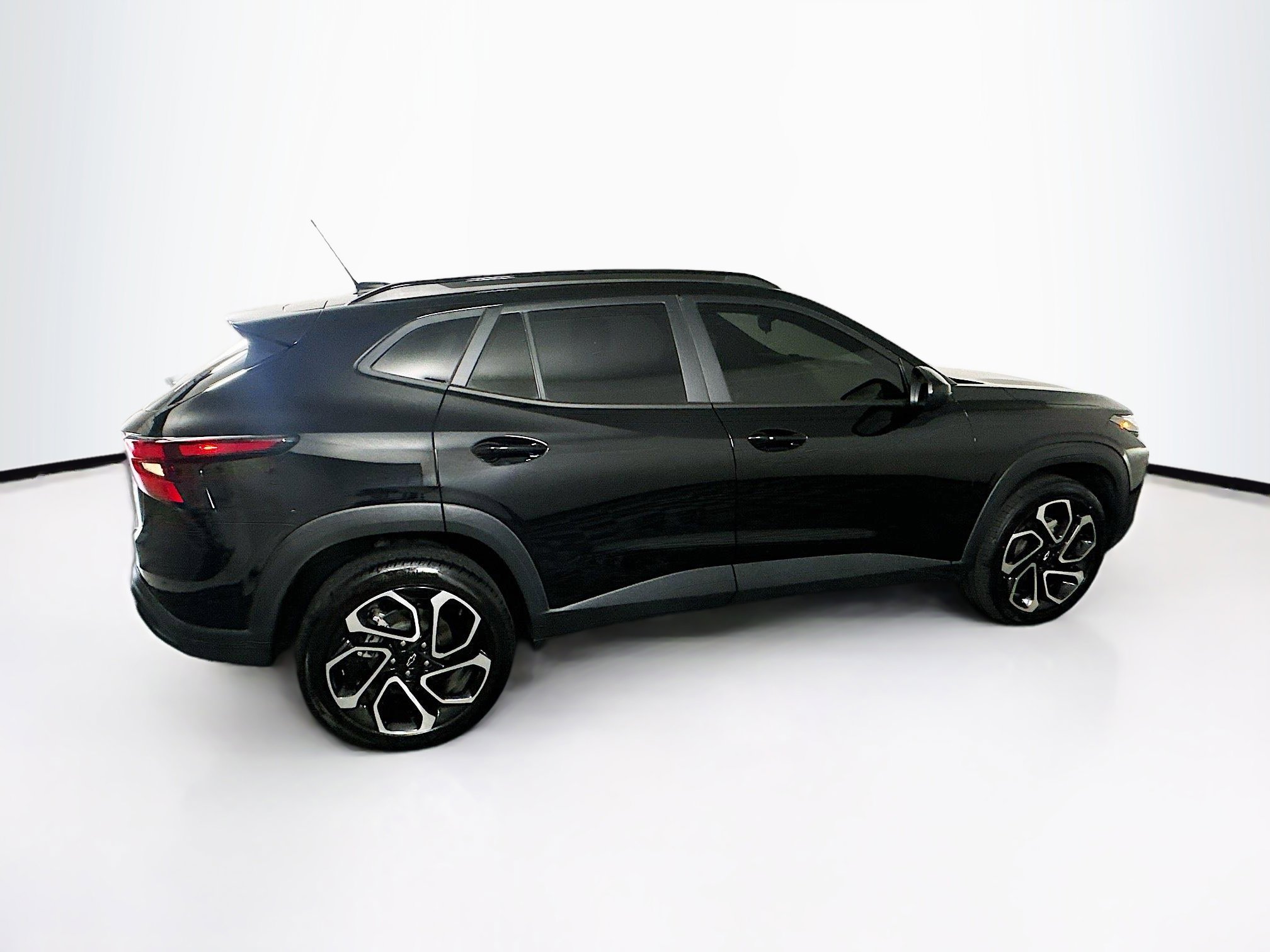 Used 2024 Chevrolet Trax RS w/ Sunroof Package image 10