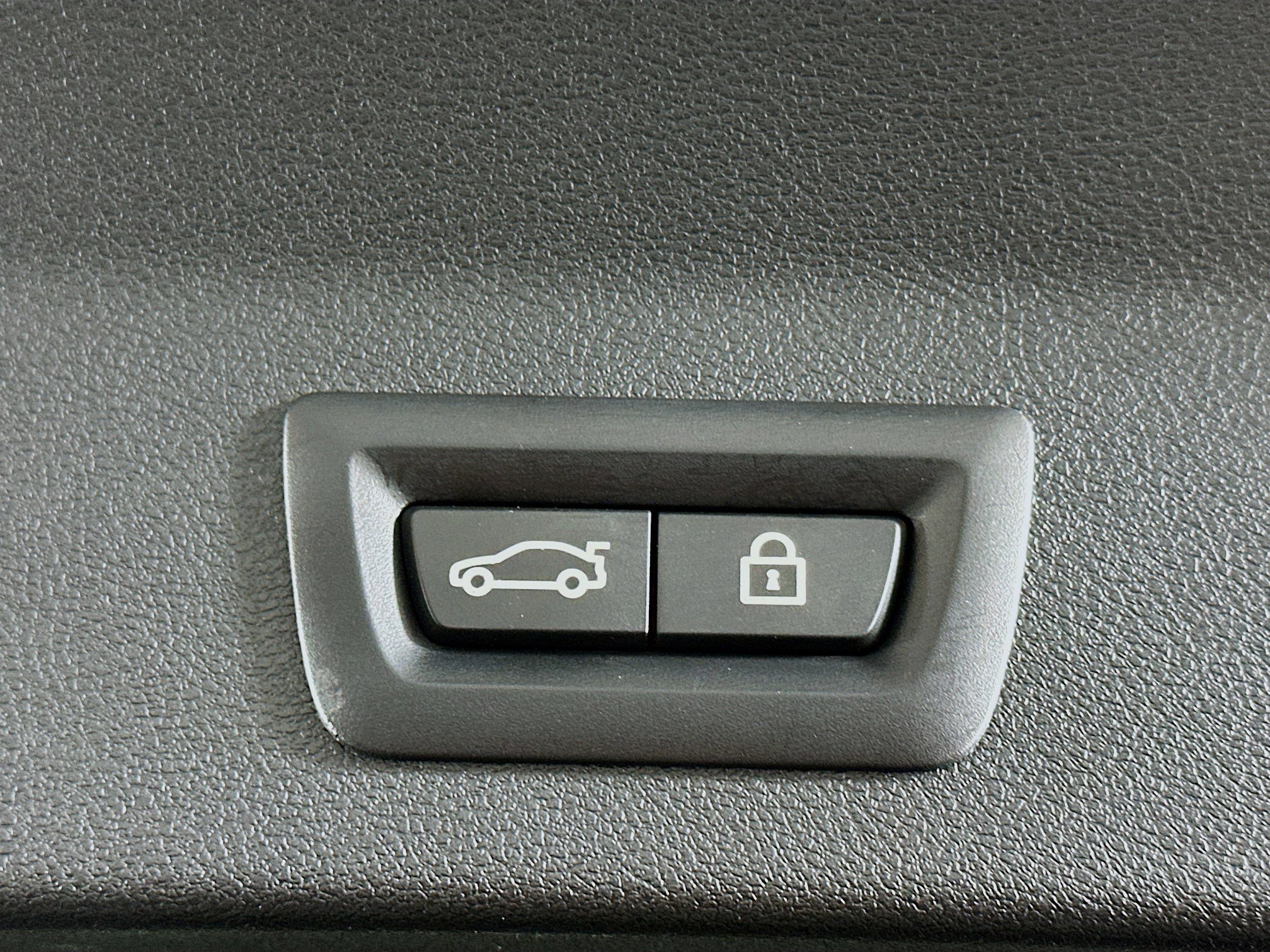 Used 2023 BMW X3 sDrive30i w/ Convenience Package image 32