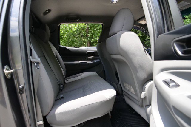 Used 2014 Toyota Tacoma PreRunner w/ SR5 Package RWD image 31