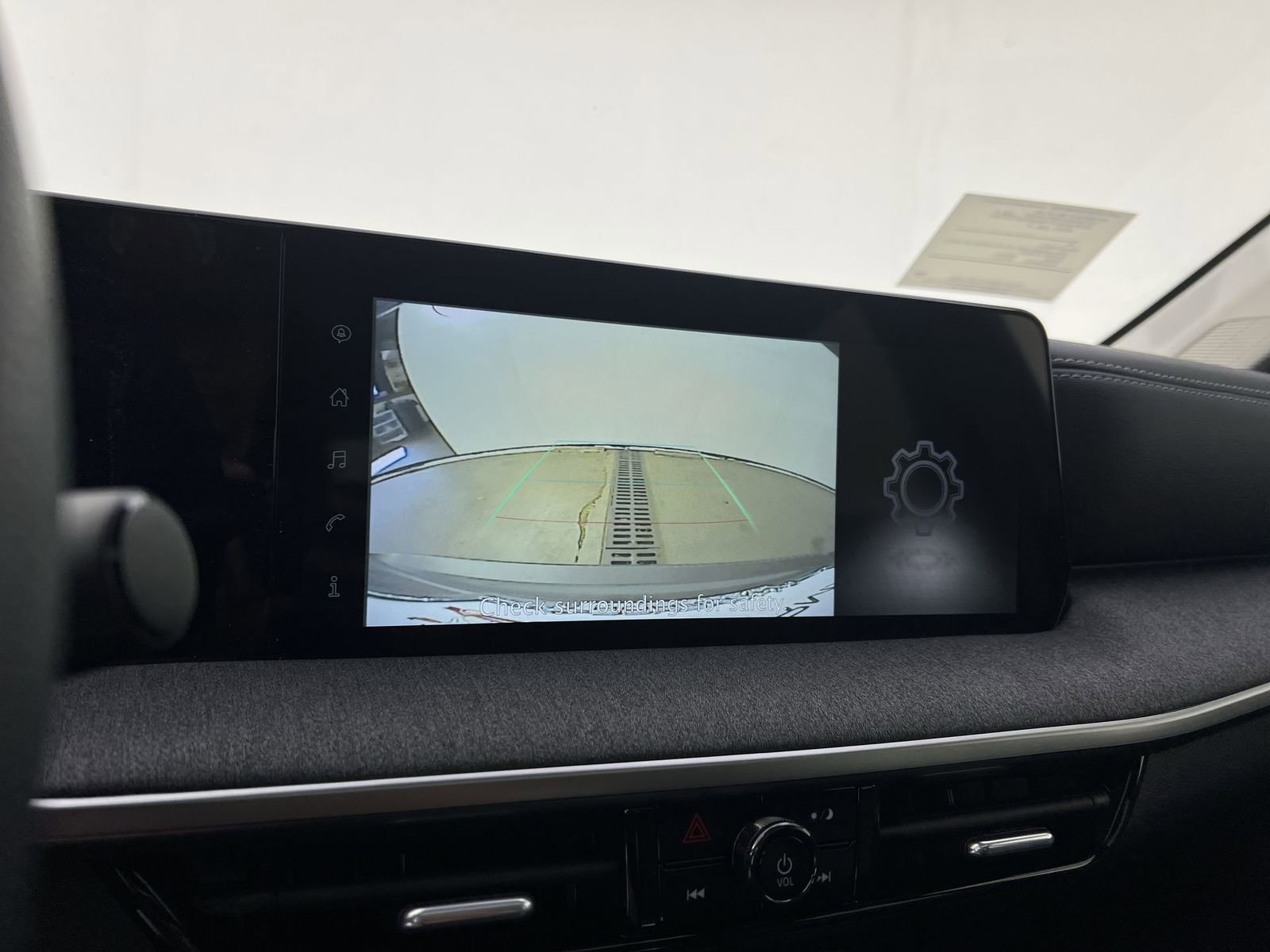 New 2025 Nissan Kicks SV w/ SV Premium Package image 8