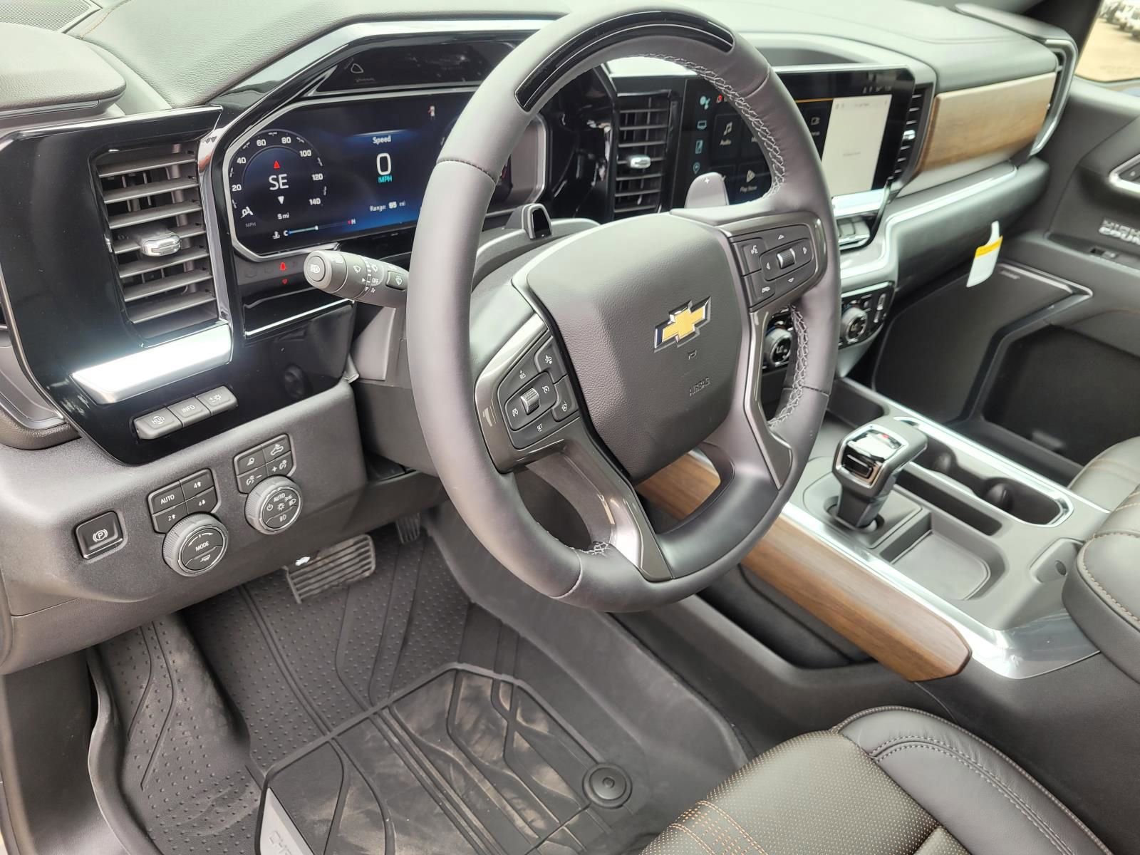 New 2026 Chevrolet Silverado 1500 High Country AWD/4WD image 16