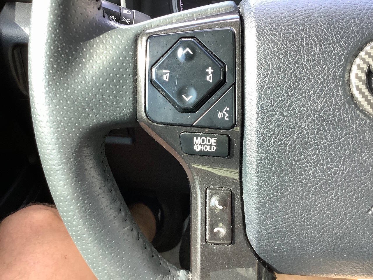 Used 2022 Toyota 4Runner TRD Off-Road Premium AWD/4WD image 57