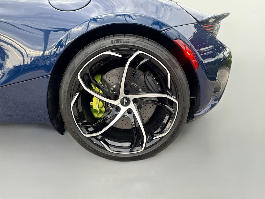 Used 2025 McLaren 750S Spider image 32