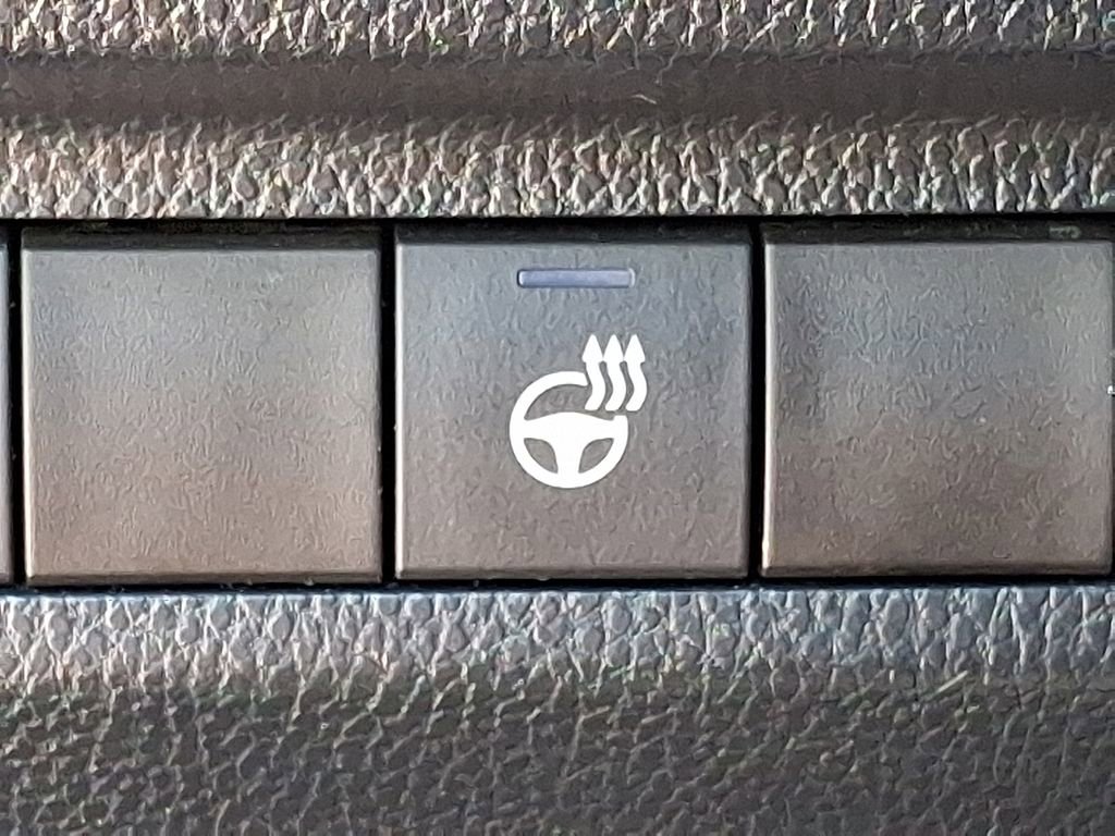 Used 2023 Toyota RAV4 XLE w/ Convenience Package AWD/4WD image 20