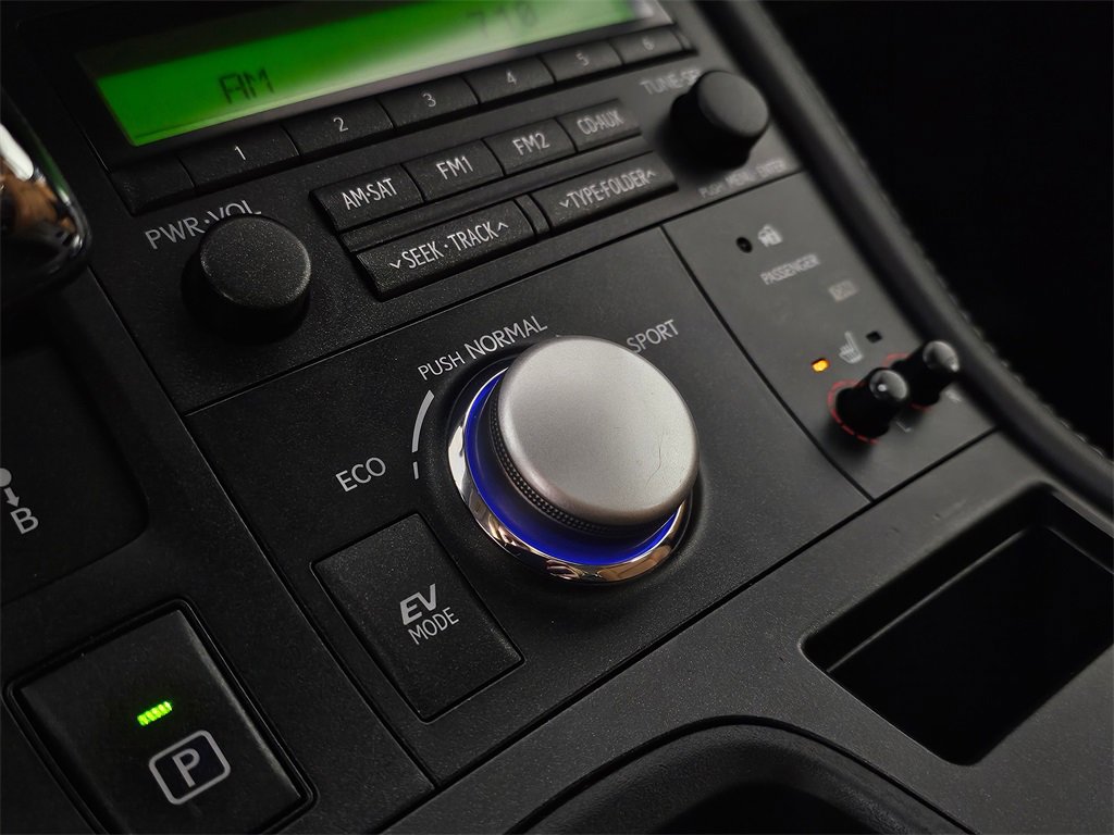 Used 2011 Lexus CT 200h image 36