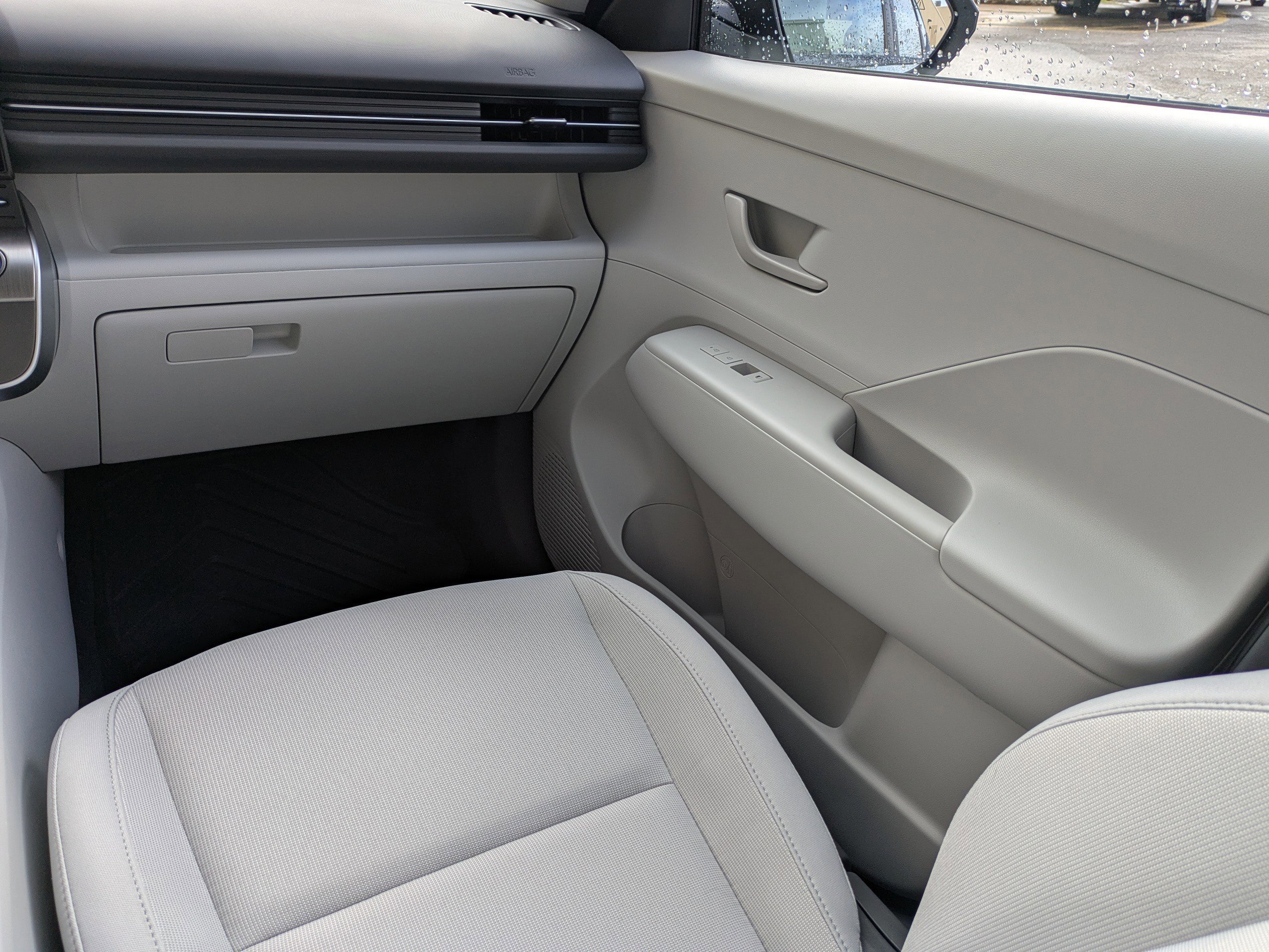 New 2026 Hyundai Kona SE image 19