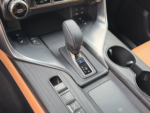 Used 2025 Lexus LX 700h Luxury w/ Appearance Package AWD/4WD image 22