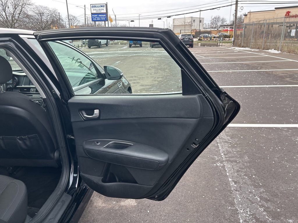 Used 2018 Kia Optima LX w/ Convenience Package image 17