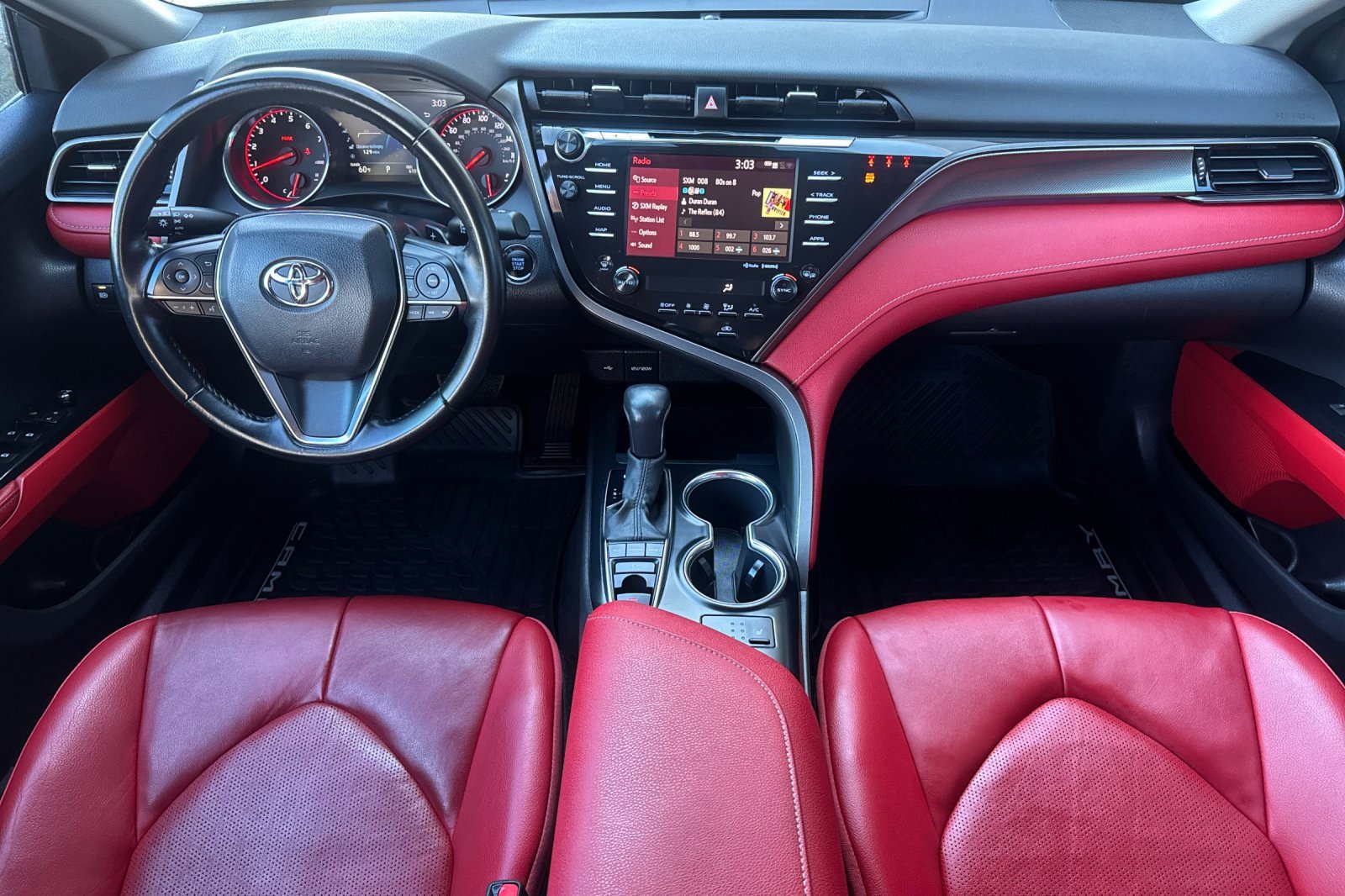 Used 2020 Toyota Camry XSE image 4