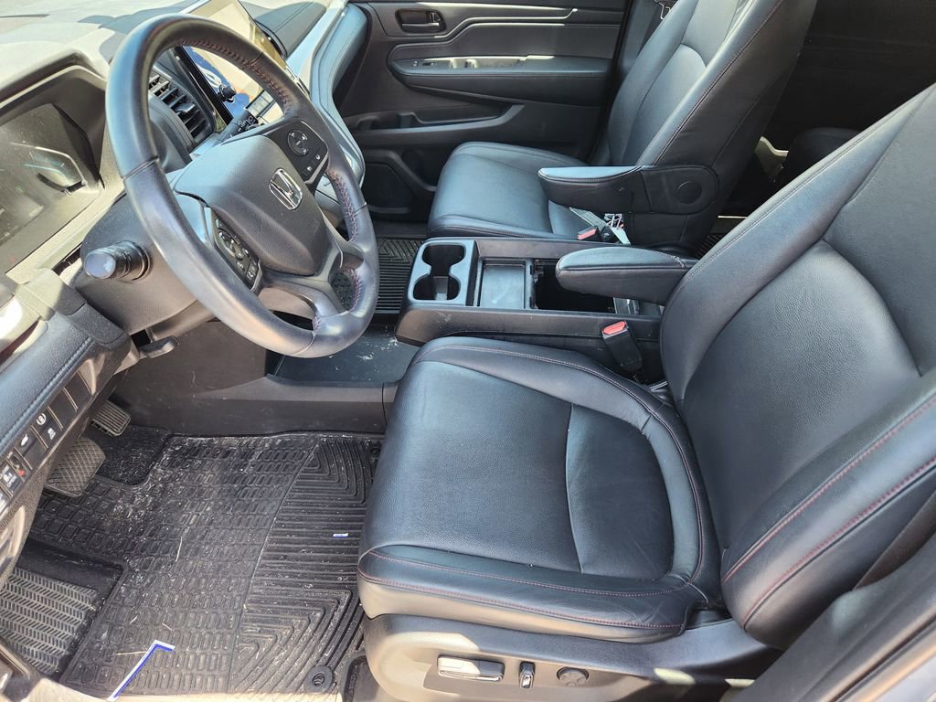Used 2023 Honda Odyssey Sport image 11