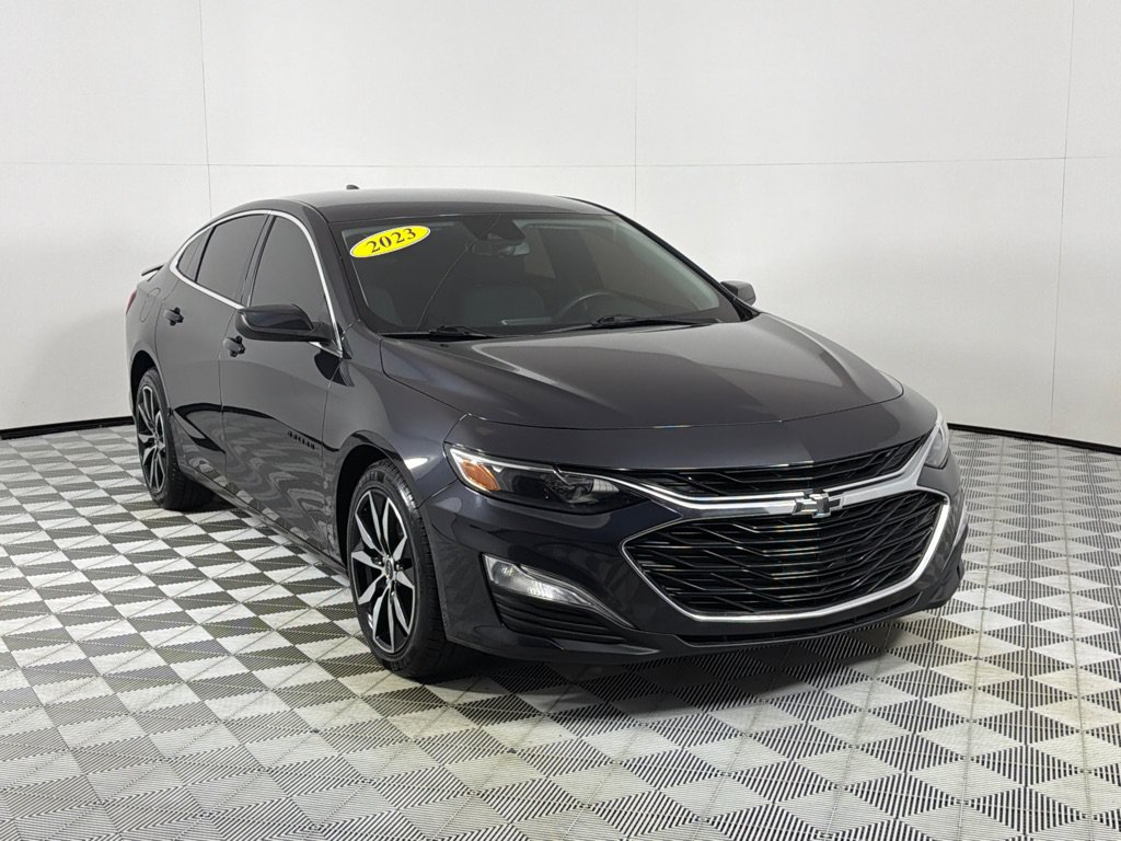 Used 2023 Chevrolet Malibu RS FWD image 3
