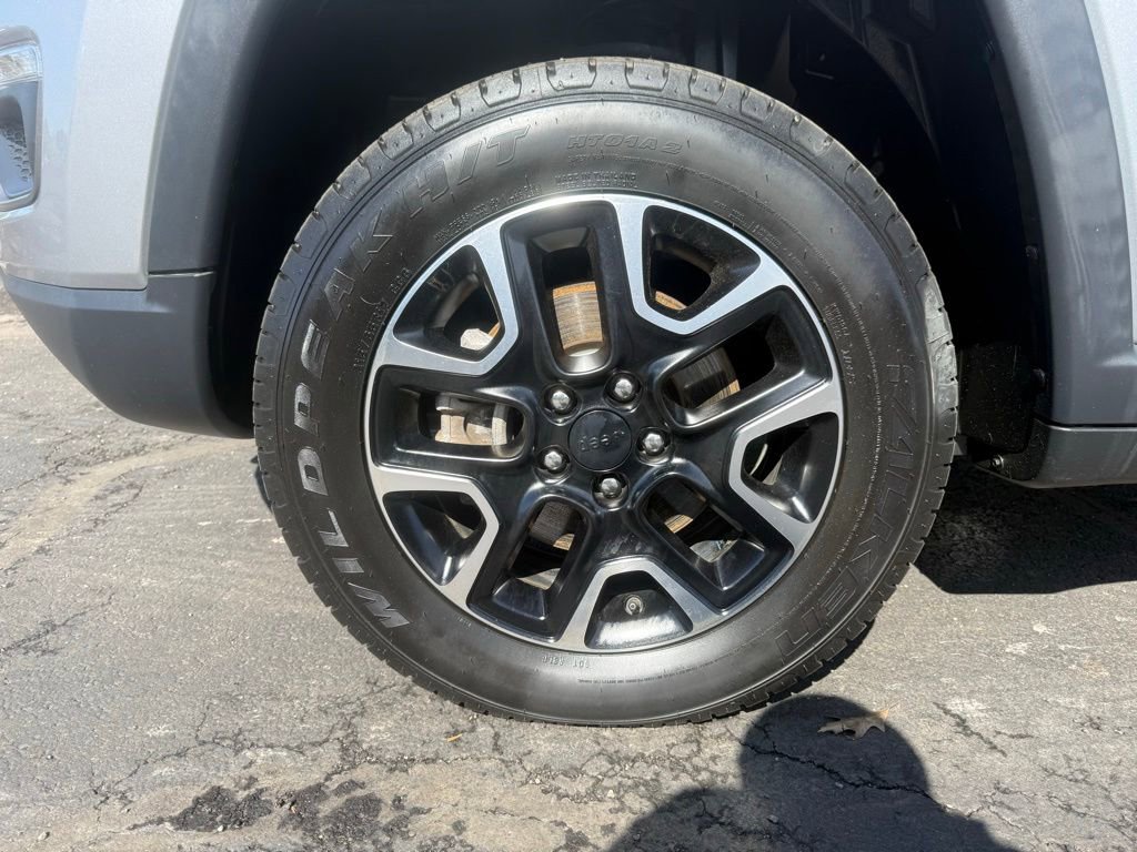 Used 2021 Jeep Compass Trailhawk AWD/4WD image 9
