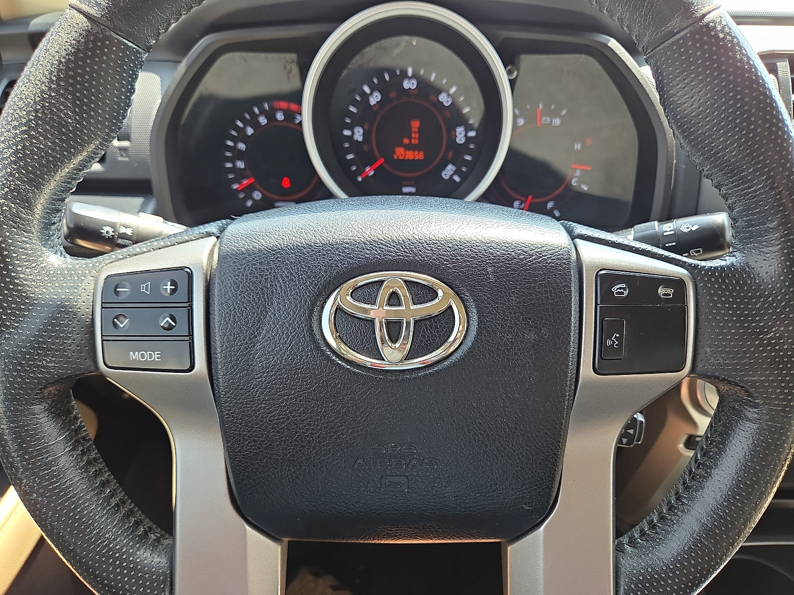 Used 2010 Toyota 4Runner Limited AWD/4WD image 24