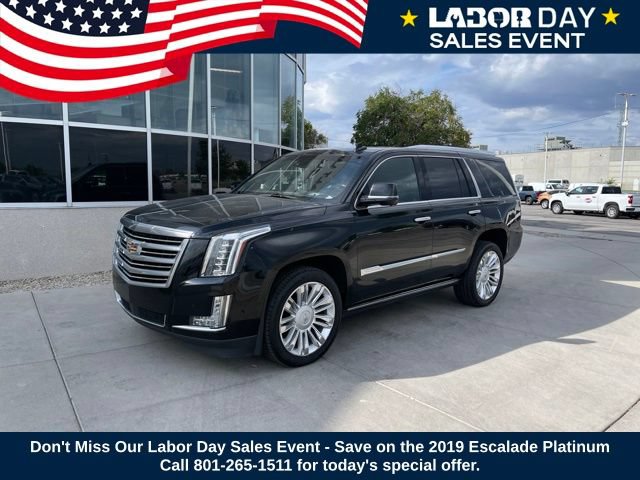 Used 2019 Cadillac Escalade Platinum AWD/4WD image 1
