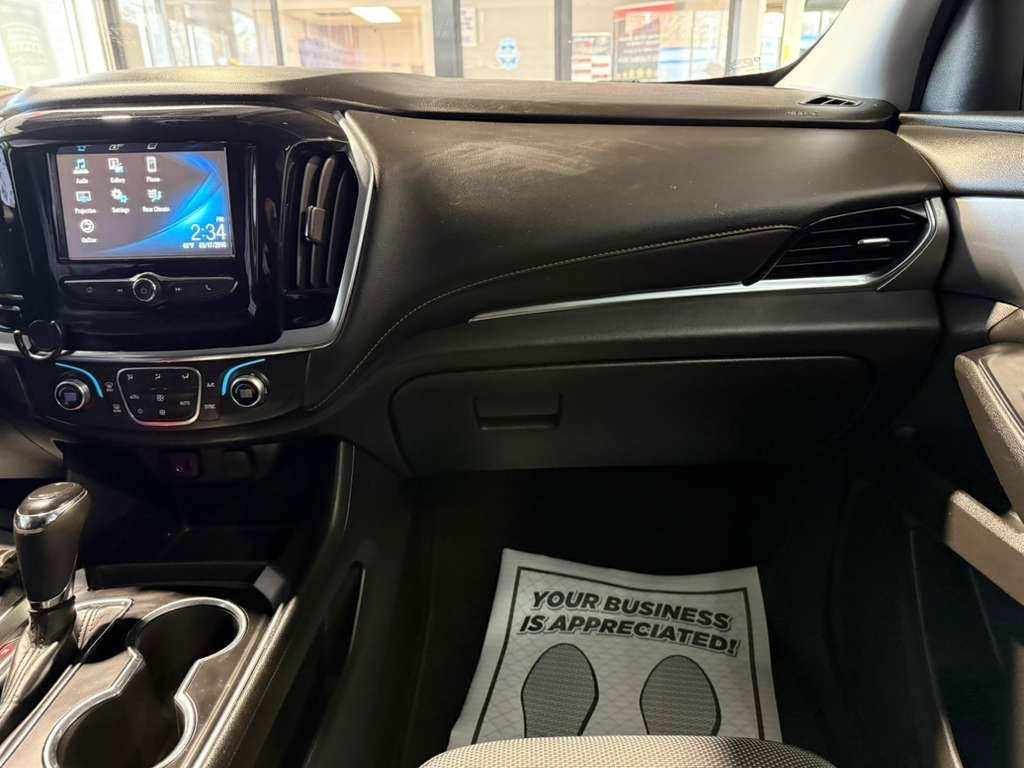 Used 2018 Chevrolet Traverse LS image 20