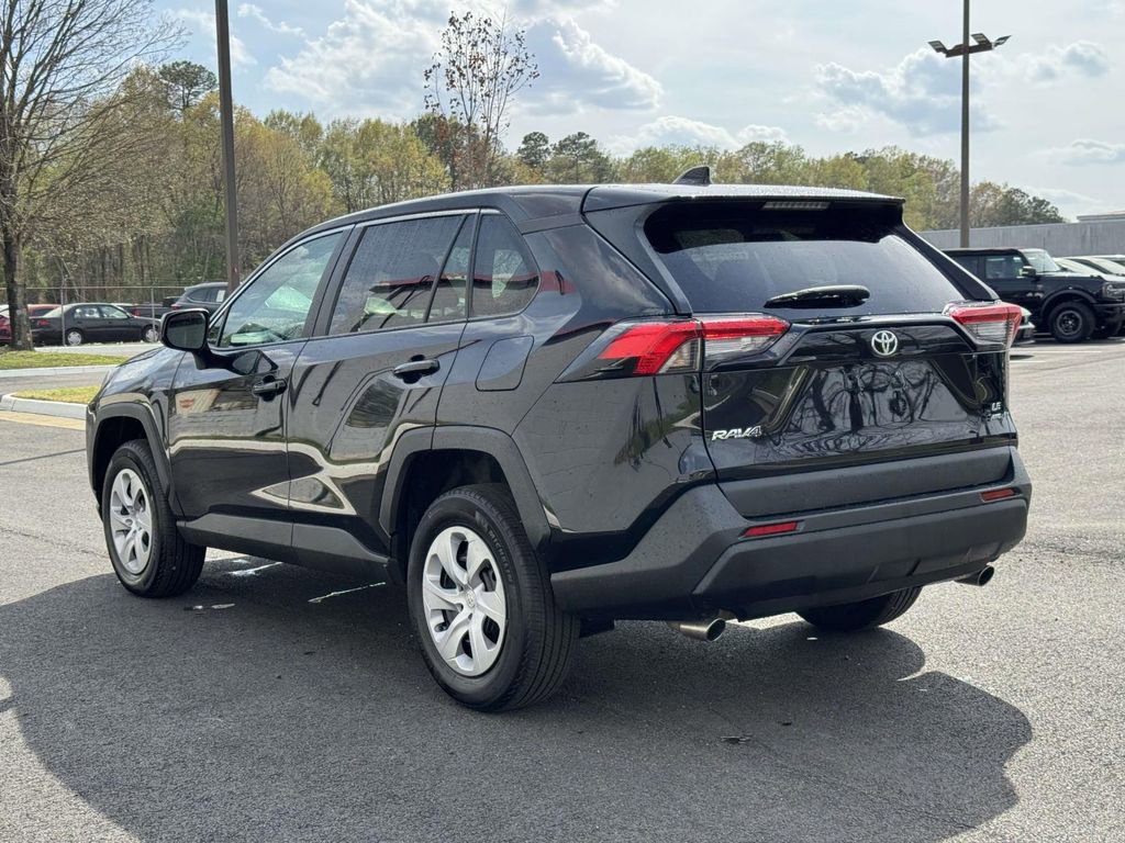 Used 2024 Toyota RAV4 LE image 22