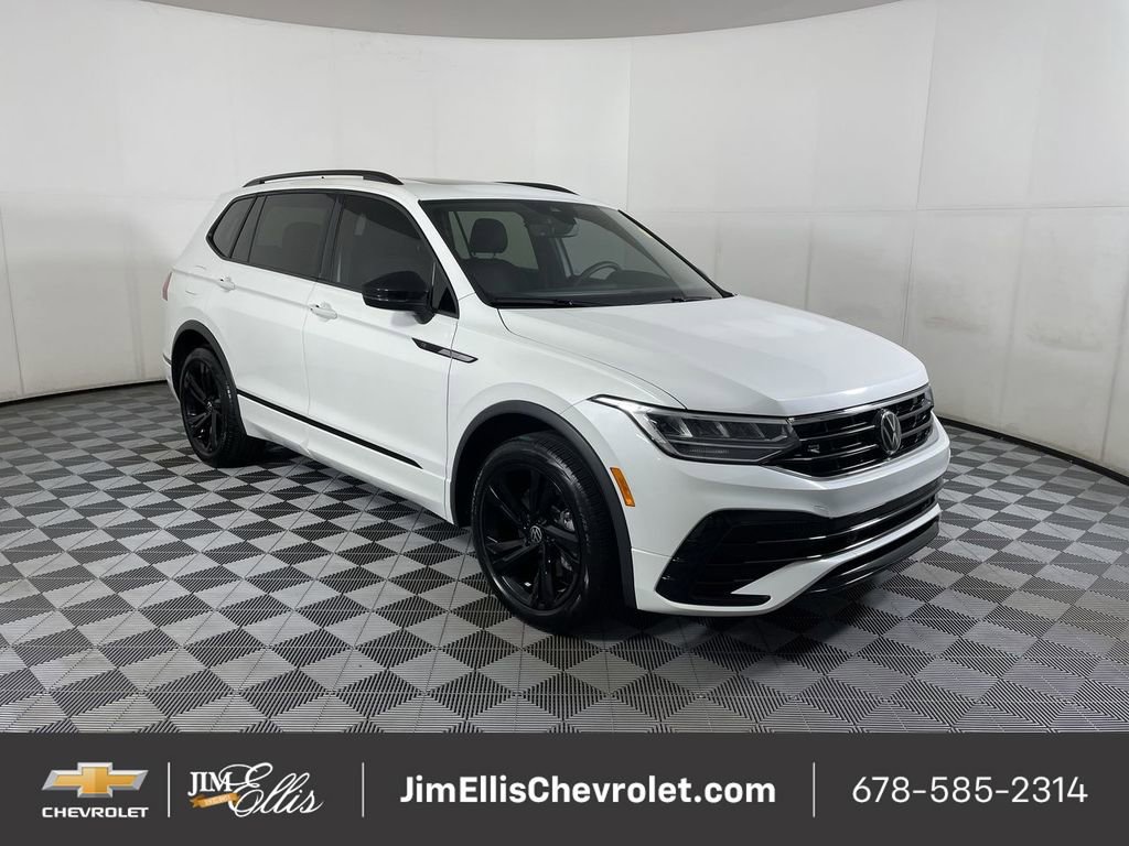 Used 2024 Volkswagen Tiguan SE R-Line