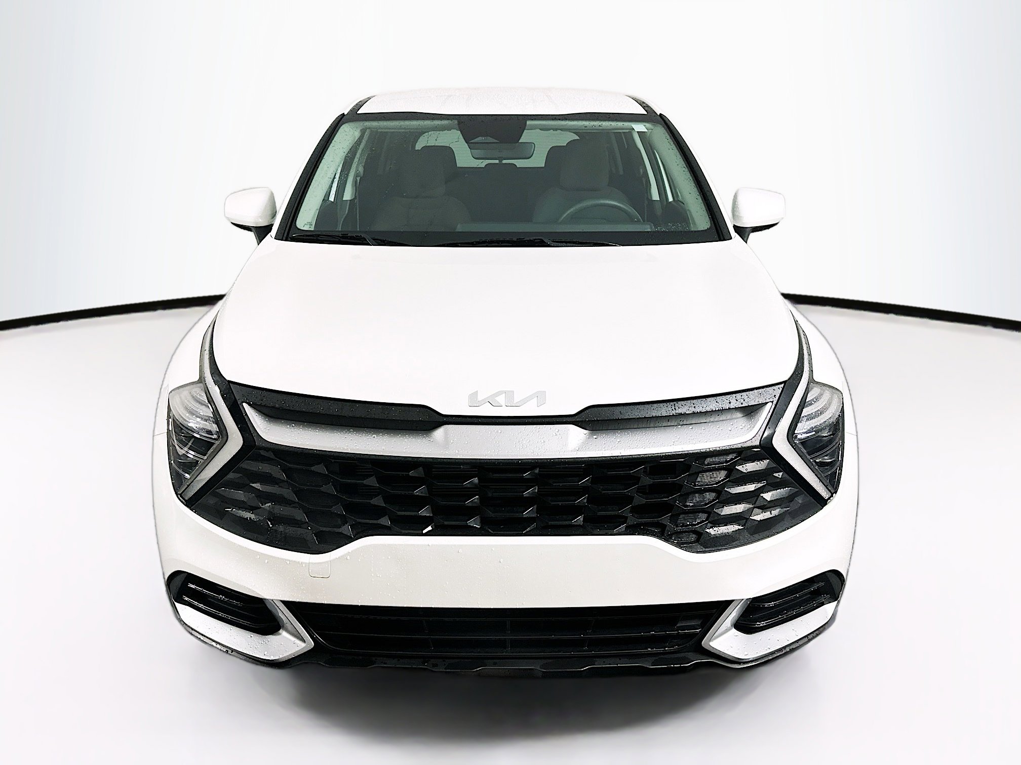 Used 2024 Kia Sportage LX image 2