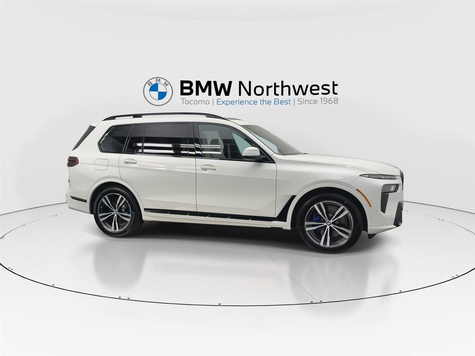Used 2025 BMW X7 xDrive40i w/ Executive Package AWD/4WD image 5