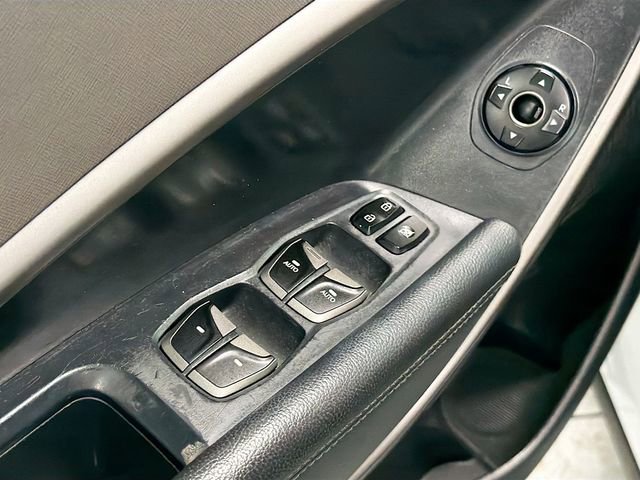 Used 2016 Hyundai Santa Fe Sport image 20