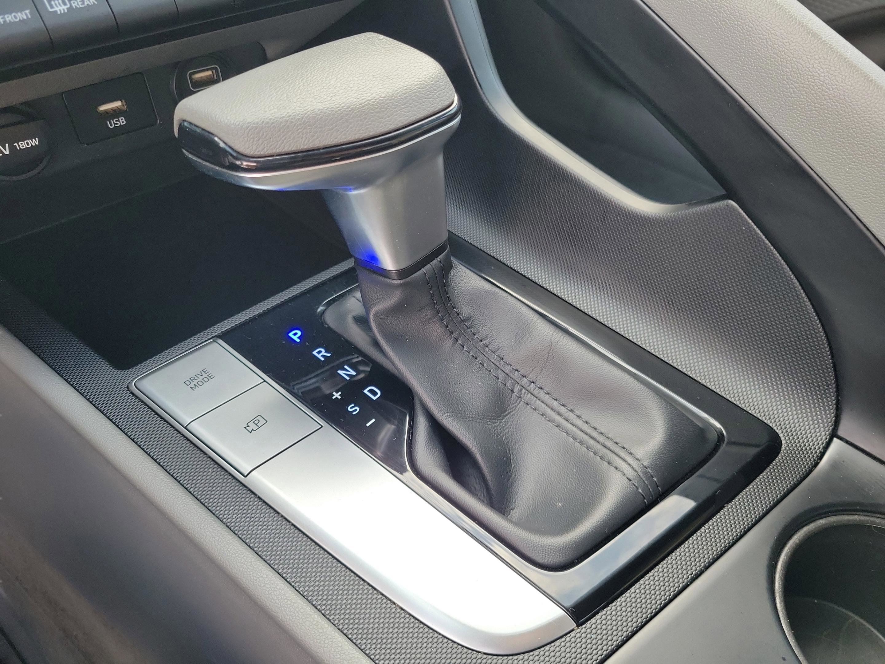 Certified 2022 Hyundai Elantra SEL image 28