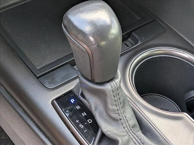 Used 2024 Toyota Camry SE image 12