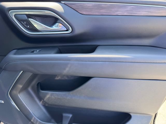 Certified 2023 Chevrolet Tahoe Z71 w/ Luxury Package AWD/4WD image 8