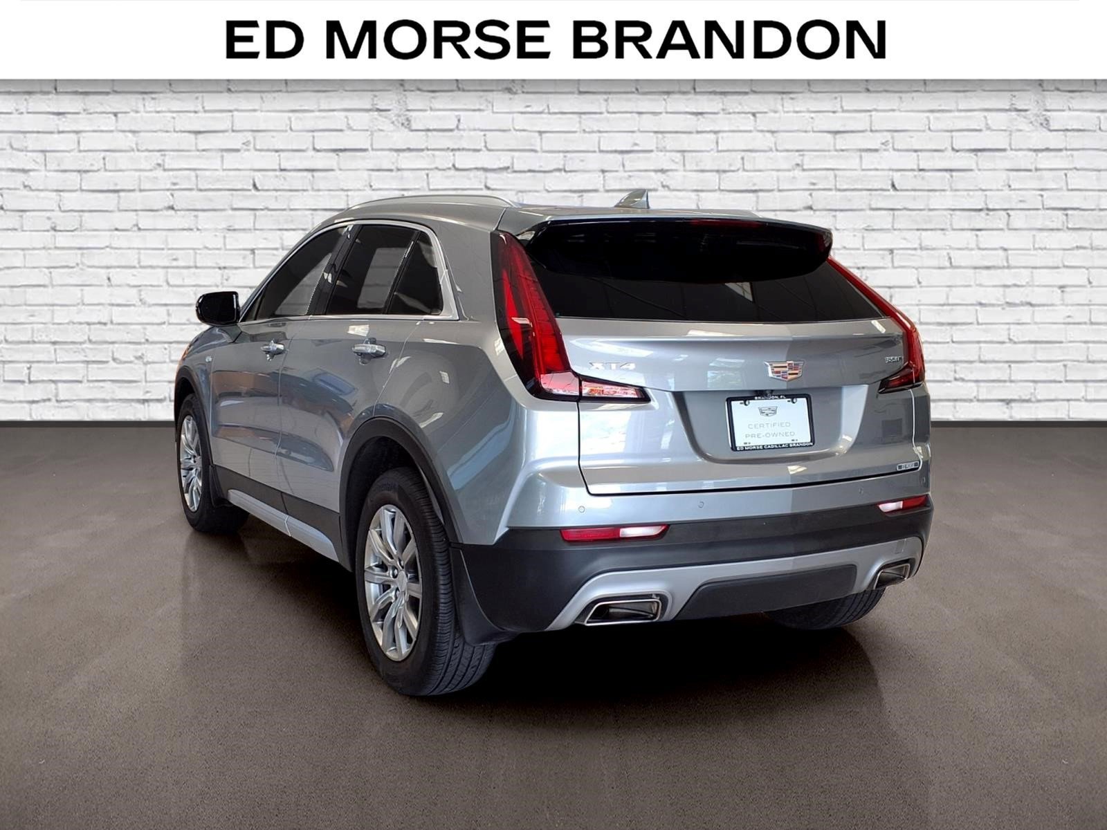 Certified 2023 Cadillac XT4 Premium Luxury w/ Technology Package FWD image 3