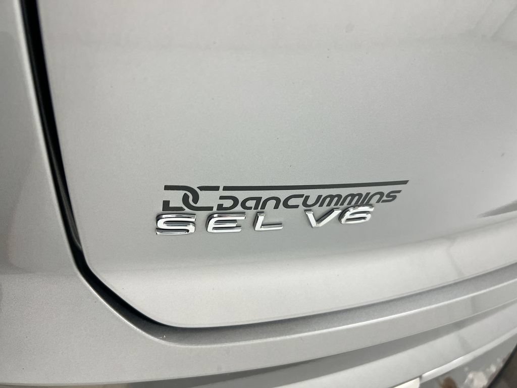 Used 2021 Volkswagen Atlas Cross Sport SEL R-Line AWD/4WD image 26