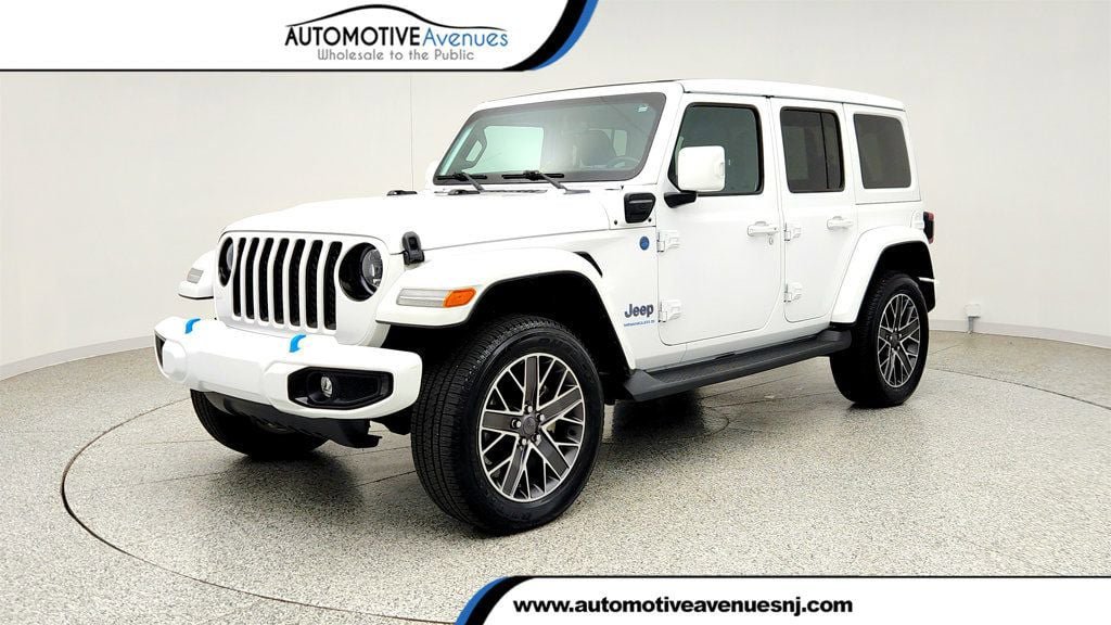 Used 2023 Jeep Wrangler Unlimited Sahara AWD/4WD video 1