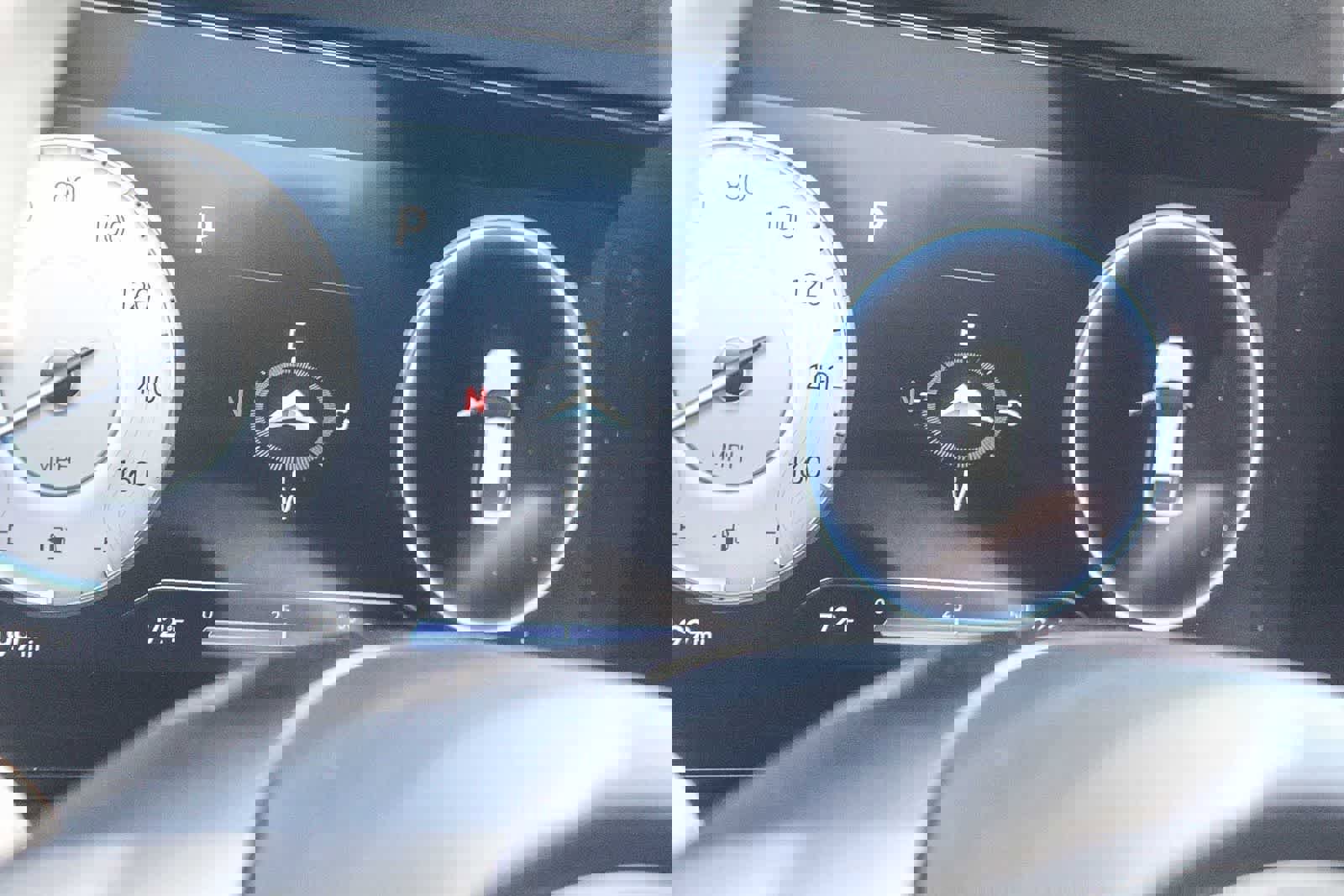 Certified 2023 Hyundai Elantra Limited image 31