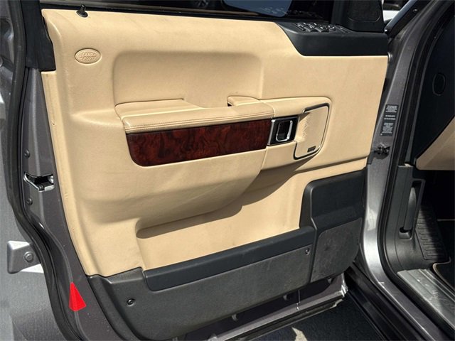 Used 2012 Land Rover Range Rover HSE LUX image 10