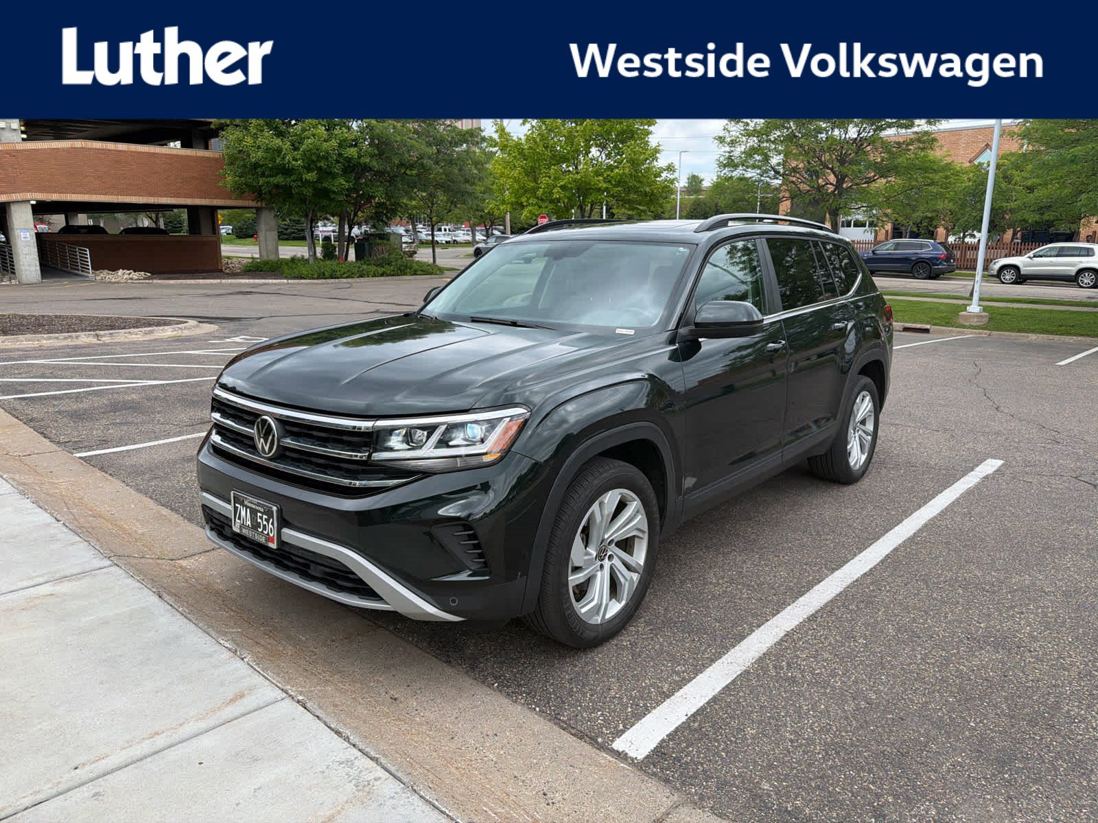 Used 2022 Volkswagen Atlas SE w/ Panoramic Sunroof Package