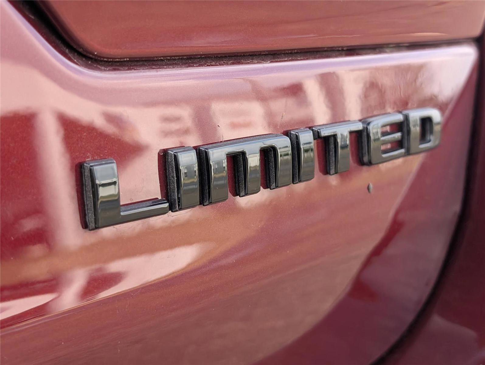 New 2025 Jeep Grand Cherokee Limited w/ Luxury Tech Group II image 35