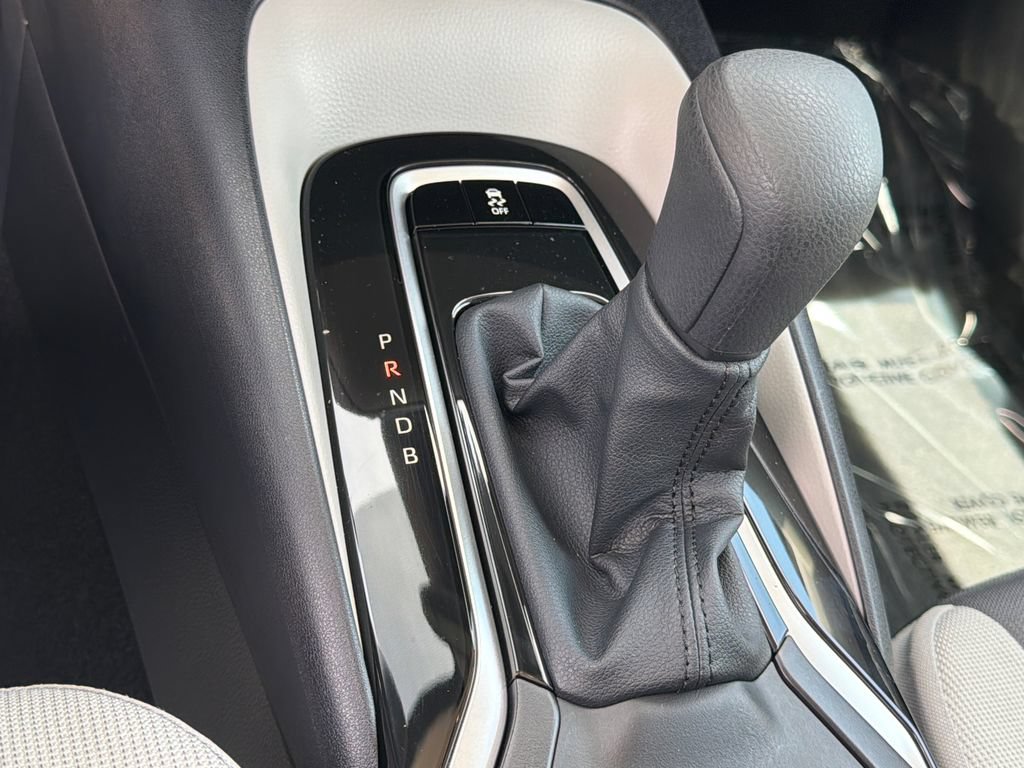 Used 2025 Toyota Corolla LE FWD image 32