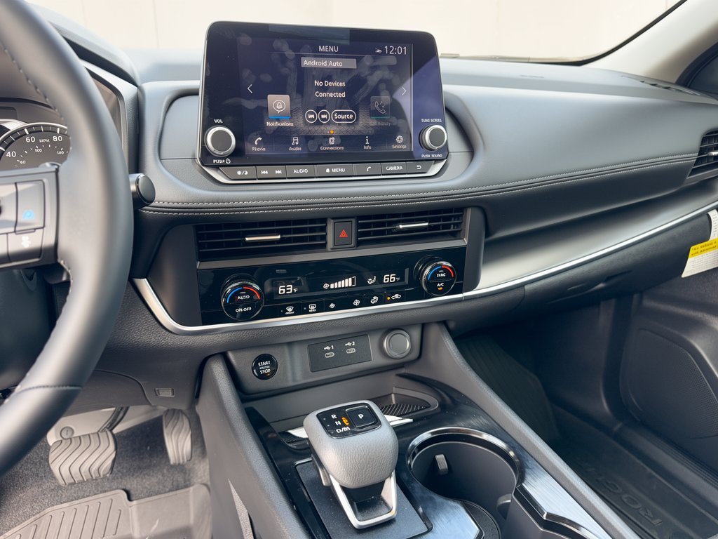 Certified 2026 Nissan Rogue SV FWD image 22