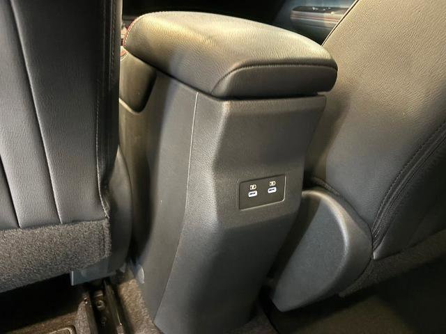 Certified 2025 Nissan Kicks SR FWD image 20