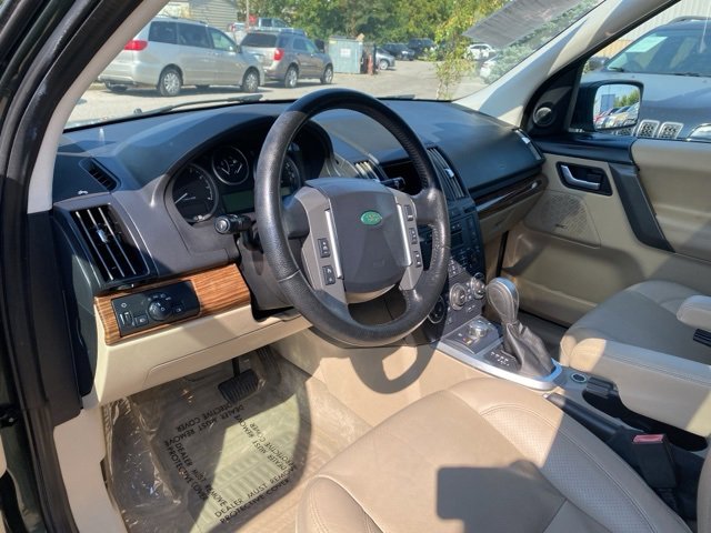 Used 2009 Land Rover LR2 HSE image 8