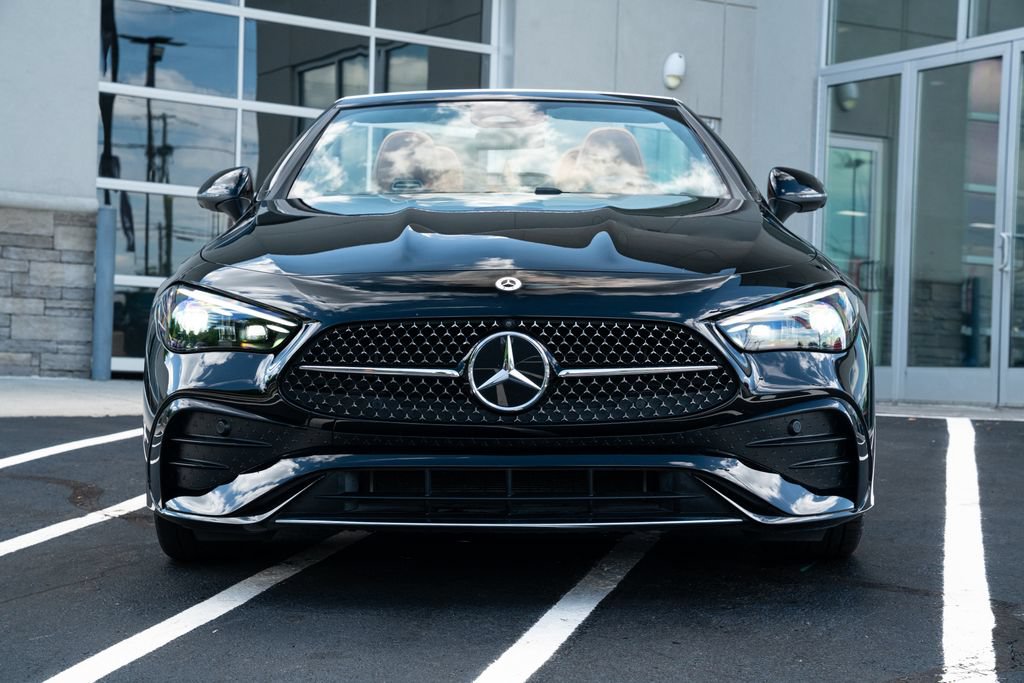 Used 2024 Mercedes-Benz CLE 300 4MATIC Cabriolet image 4