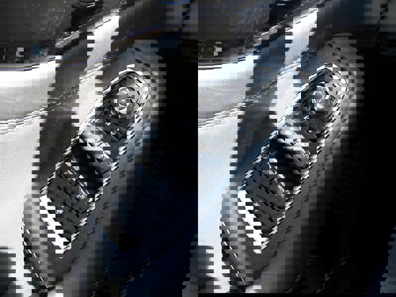 Used 2022 Subaru Outback Limited image 25