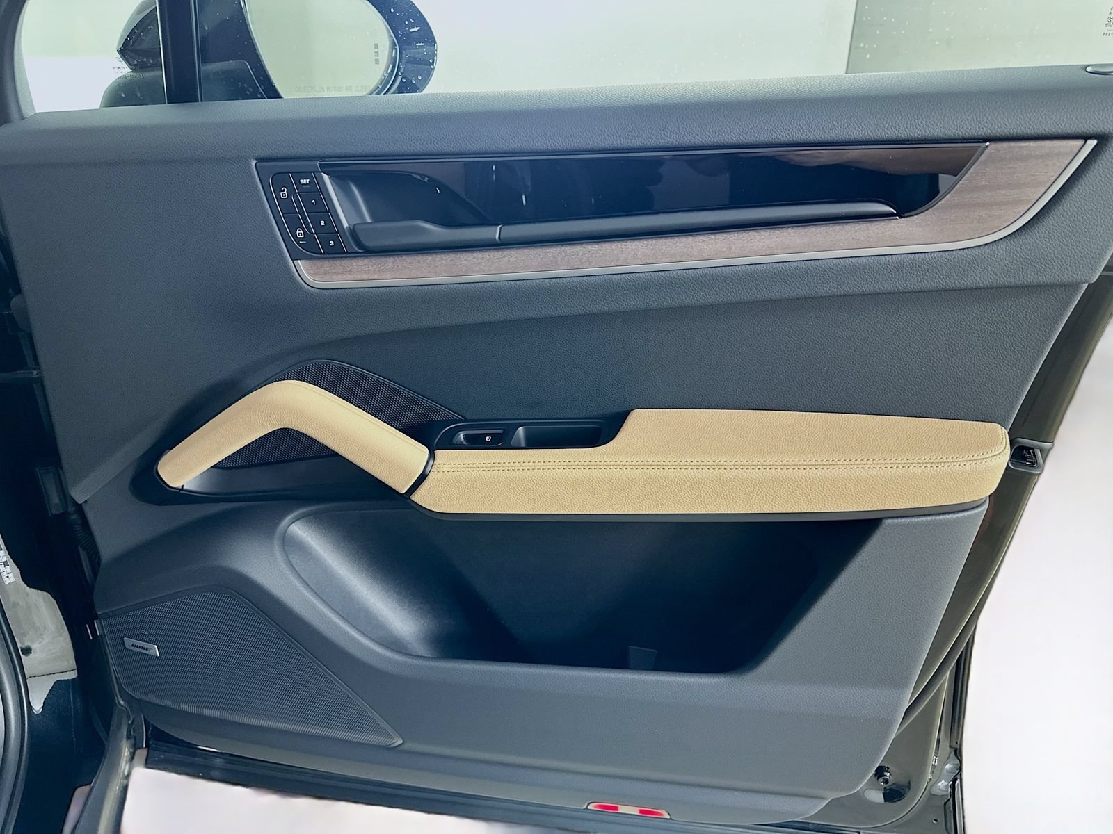 New 2026 Porsche Cayenne S AWD/4WD image 42