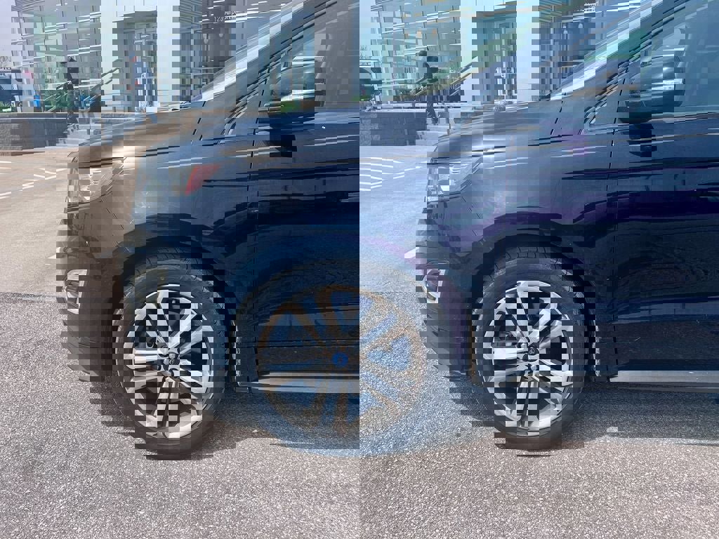 Used 2017 Ford Edge Sport w/ Technology Package AWD/4WD image 29