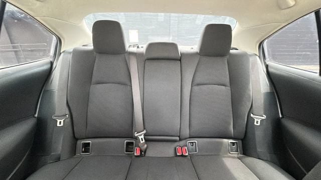 Used 2022 Toyota Corolla LE FWD image 16